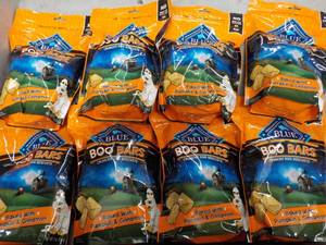 lot 205 image: 8 - 11 oz Bags Blue Boo Bars Dog Bi...