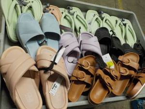 lot 249 image: 12 Pair New Shoes with Tags, Mens ...
