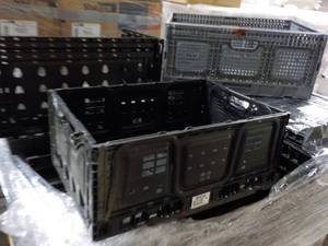lot 252 image: Plastic collapsible crates