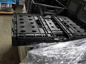 lot 255 image: 4 Collapsible Plastic Crates Your C...