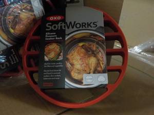 lot 265 image: 3 Pack OXO Softworks Silicone Press...
