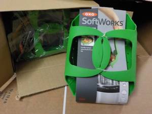 lot 272 image: 3 Pack OXO Softworks Silicone Press...