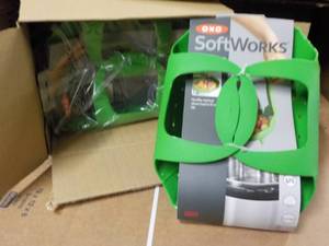lot 273 image: 3 Pack OXO Softworks Silicone Press...