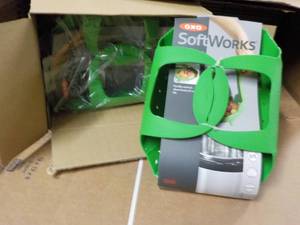 lot 275 image: 3 Pack OXO Softworks Silicone Press...