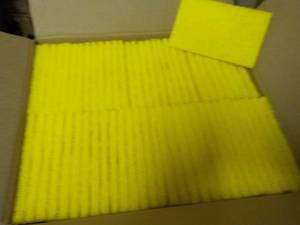 lot 298 image: 60 - 3 x 5 Yellow Scrubbing Pads...