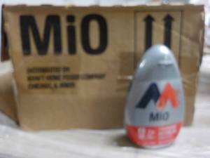 lot 356 image: 8 ct Case Mio Strawberry Watermelon...