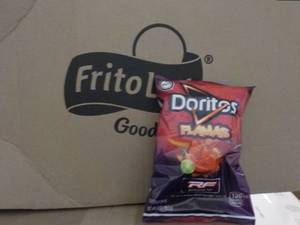 lot 370 image: Case of Doritos Flamas Chips...