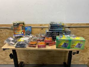lot 19 image: Lot of Various RVCamper Related Items
