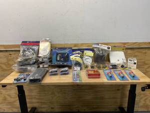 lot 64 image: Lot of RVCamper Related Items
