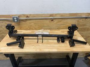 lot 91 image: Roadmaster 521567-1 2012 - 2014 Honda CRV EZ2 Bracket Kit