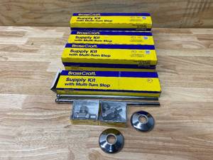 lot 104 image: BRASSCRAFT Lot of 8- Faucet Supply Kits (SR3712AX C)