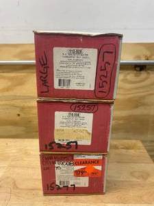 lot 127 image: ROBERTSHAW Lot of 3- 110 Series Water Heating Gas Valves (110-508)