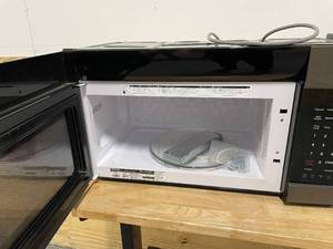 lot 141 image: Lot of 2 Non working Microwaves