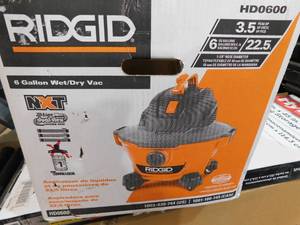 lot 30 image: RIDGID 6 Gallon 3.5 Peak HP NXT WetDry Shop Vacuum with Filter, Locking Hose and Accessories