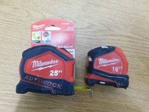 lot 110 image: (2) Milwaukee Tape Measures