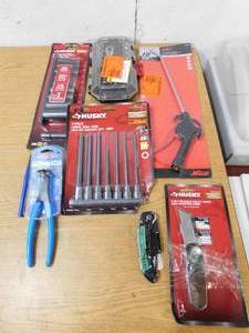 lot 112 image: Assorted tool lot