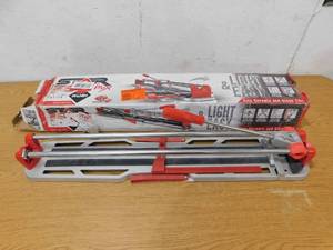 lot 169 image: Rubi 26 in. Star Max Tile Cutter