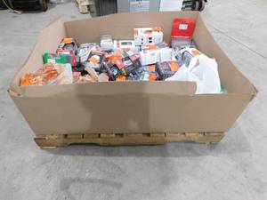 lot 183 image: Huge assorted lot of door locks - Entry sets, dead bolts