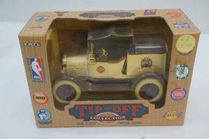 Ertl Sacramento kings coin bank truck