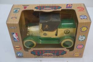 Ertl Boston Celtics coin bank truck