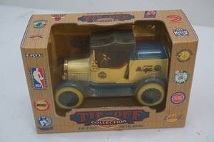 Ertl Orlando magic coin bank truck