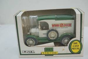 Ertl Winn dixie coin bank truck