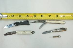 pocket knives