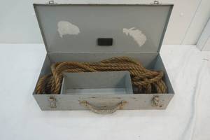 rope, metal tool box