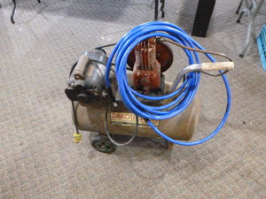lot 6 image: Dayton Power Air Compressor