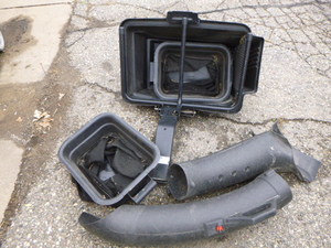 lot 26 image: Craftsman 2 Bin Bagger for Riding Lawn Mower