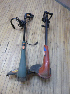 lot 45 image: 2 Weed Trimmers