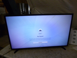 lot 61 image: Samsung Flat Screen TV