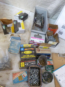 lot 75 image: Miscellaneous Screws and Staples