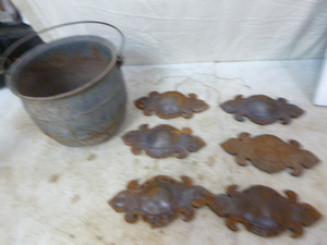lot 95 image: Vintage Cauldron and Cast Iron Ornaments