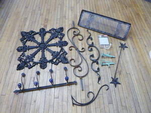 lot 96 image: Home Dcor