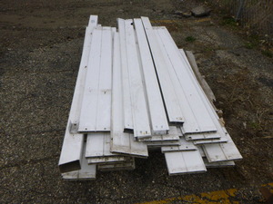 lot 108 image: Plastic Fencing