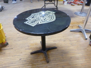 lot 145 image: Harley-Davidson Round Table