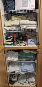Linen Lot  Towels, Sheets, Potholders, Dish Towels, and More
