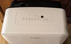 lot 20 image: Danby 50pt Dehumidifier