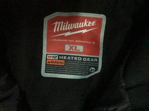 lot 68 image: Milwaukee Heated Jacket only - size XL review pictures