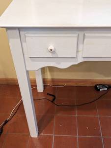 White Painted Wood Desk