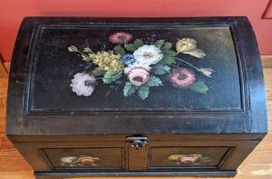 Pretty Painted Wood Storage Chest