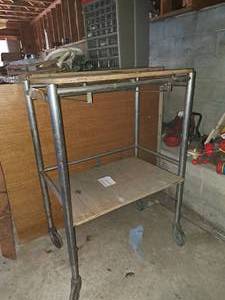 lot 7 image: Wood Top  Metal Cart 2-tier