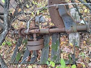 lot 17 image: 66 Drill Press