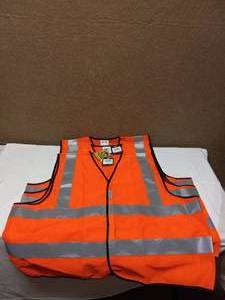 lot 23 image: (3) NEW OCCUNOMIX HIGH VISIBILITY VEST CLASS 2 ORANGE 3XL