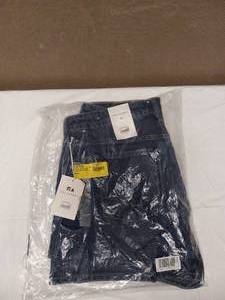 lot 30 image: NEW FREE ASSEMBLY SIZE 14 SHORTS
