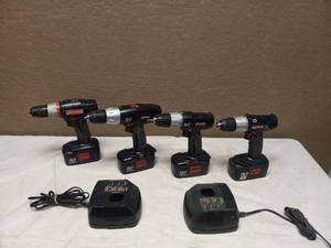lot 62 image: (4) CRAFTSMAN DRILLS WITH BATTERIES AND CHARGER