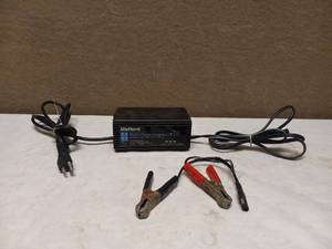 lot 81 image: DIEHARD BATTERY CHARGER  MAINTAINER