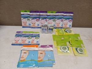 lot 97 image: PAMPER YOURSELF MINI SPA FACE MASK AND MORE