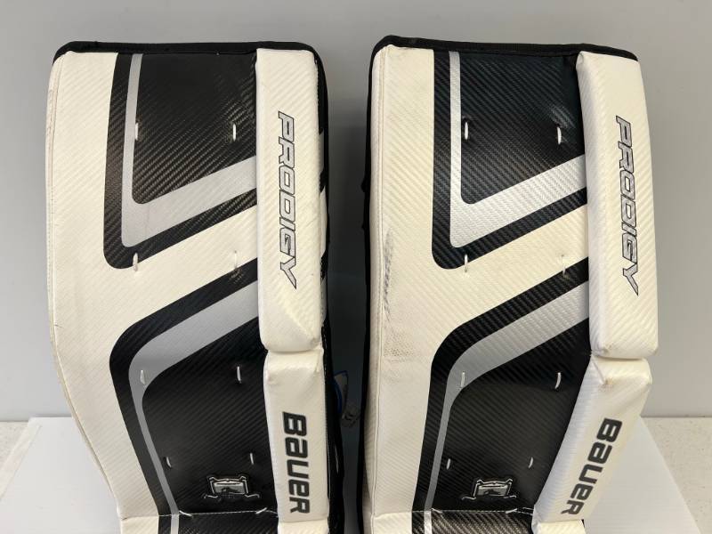 Bauer Prodigy 26 Goalie Pads Both Left Leg Almost New
